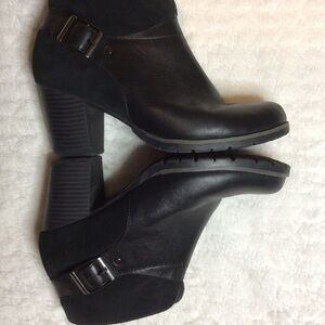 Women’s Clark booties